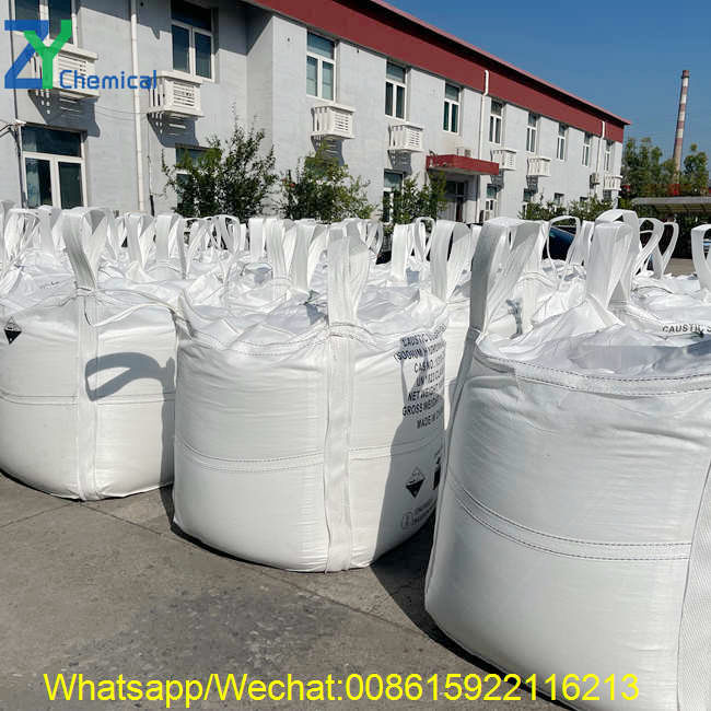 caustic soda pearls uses